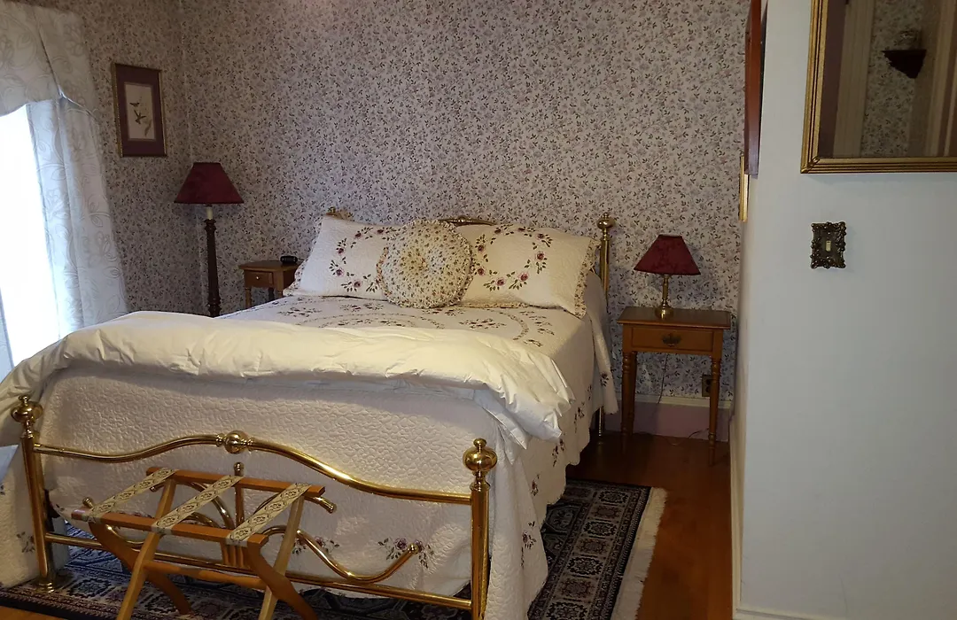 Holidae House Bed & Breakfast-1