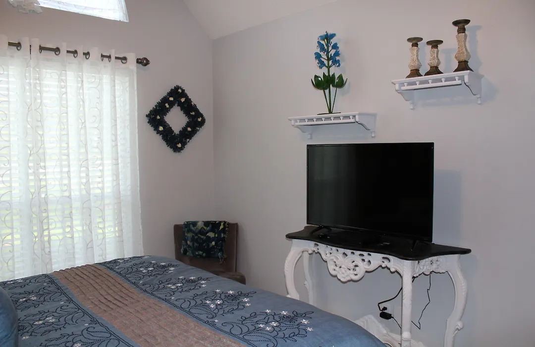Maple Creek Bed&Breakfast-1