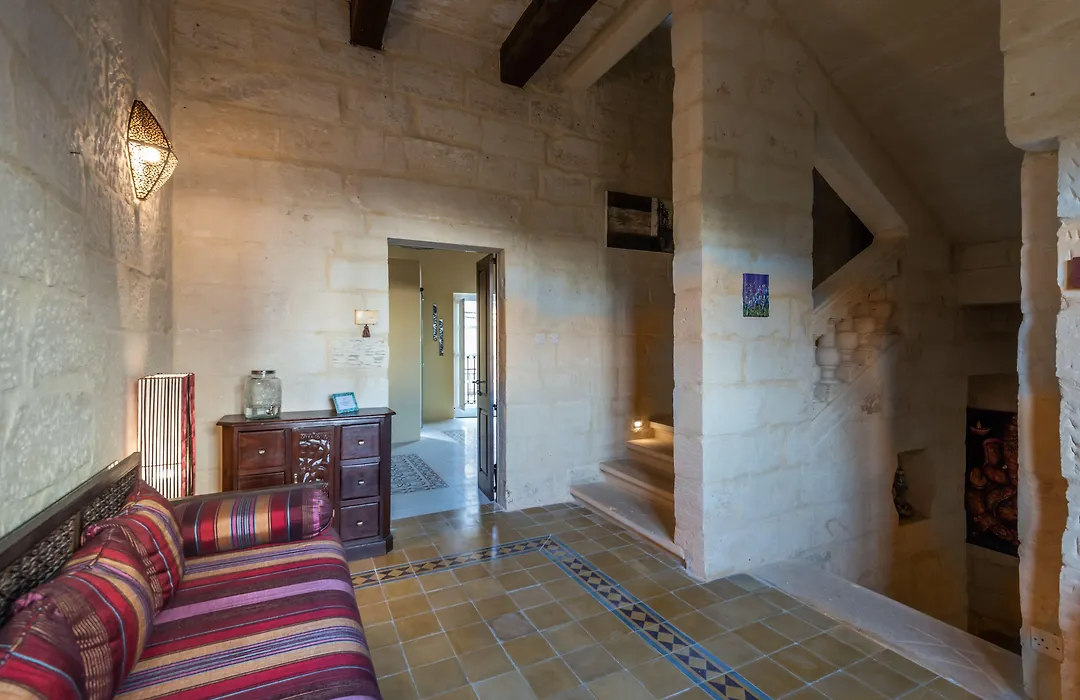 The Stonehouse-1