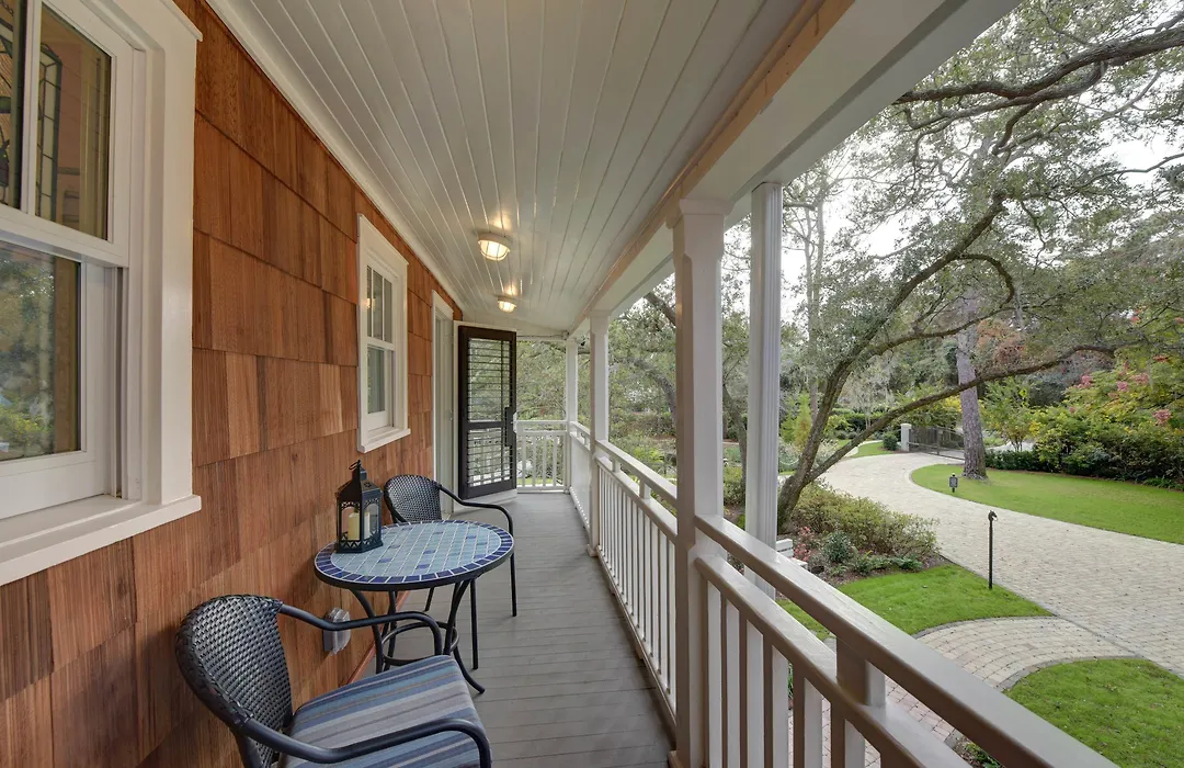The Grey Owl Inn-1