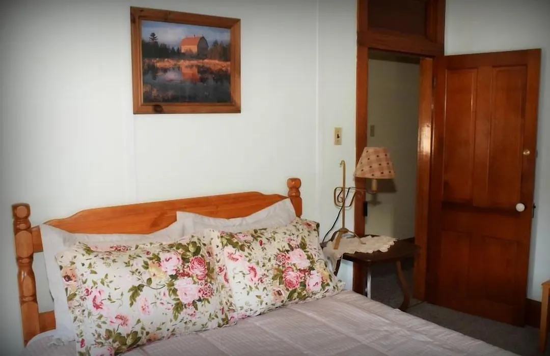 Beagle'S Bed & Breakfast-1