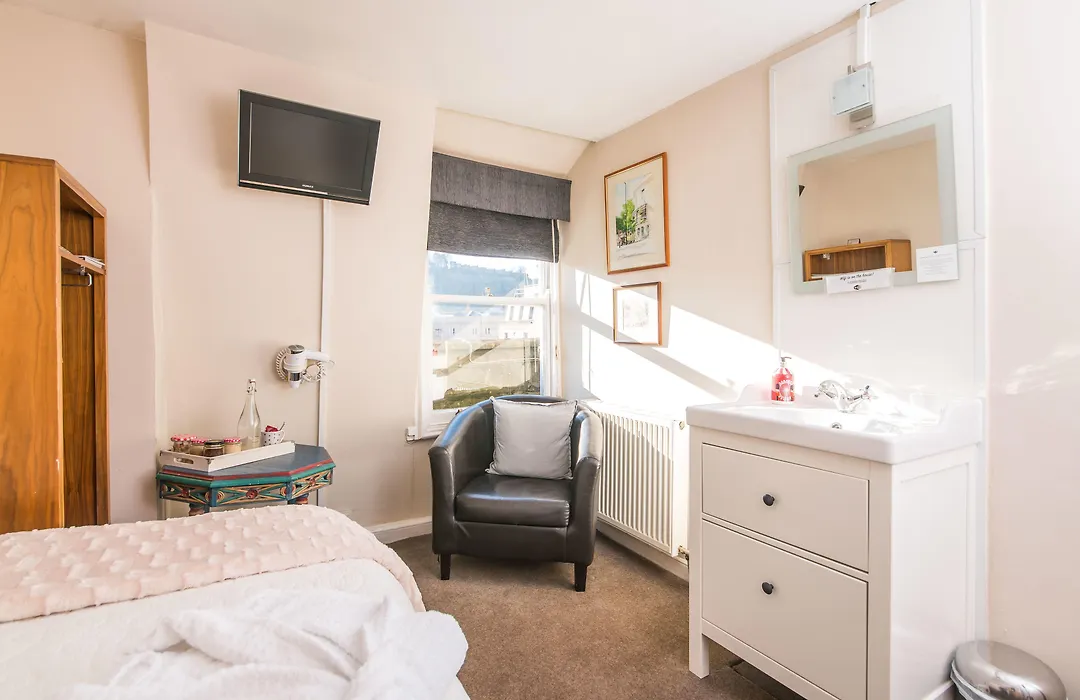 The Henry Guest House-1