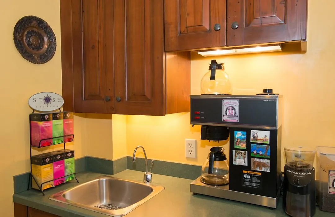 Purple Mountain Bed & Breakfast & Spa-1