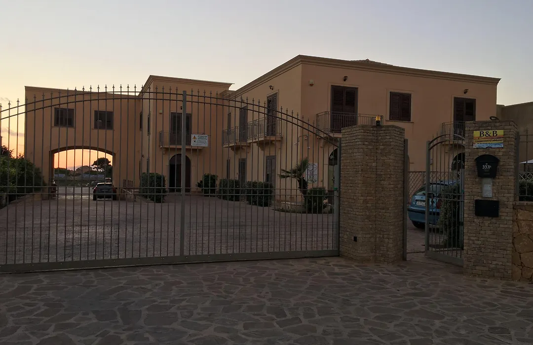B&B Tramonti d'aMare-1