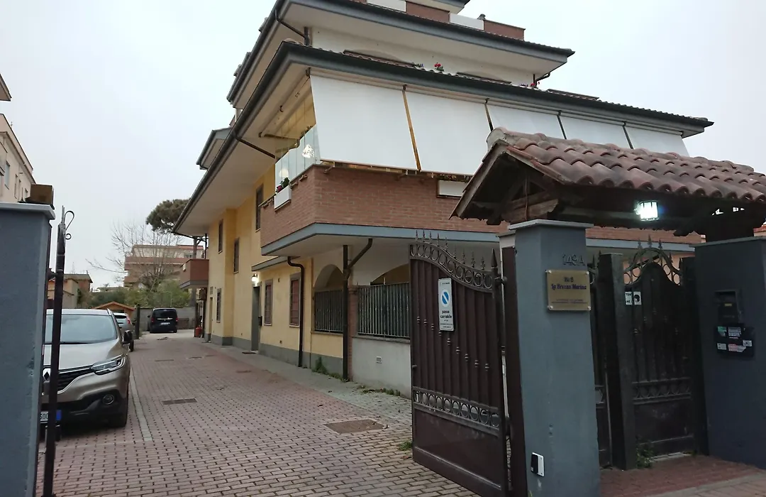 Guest House Brezza Marina-1