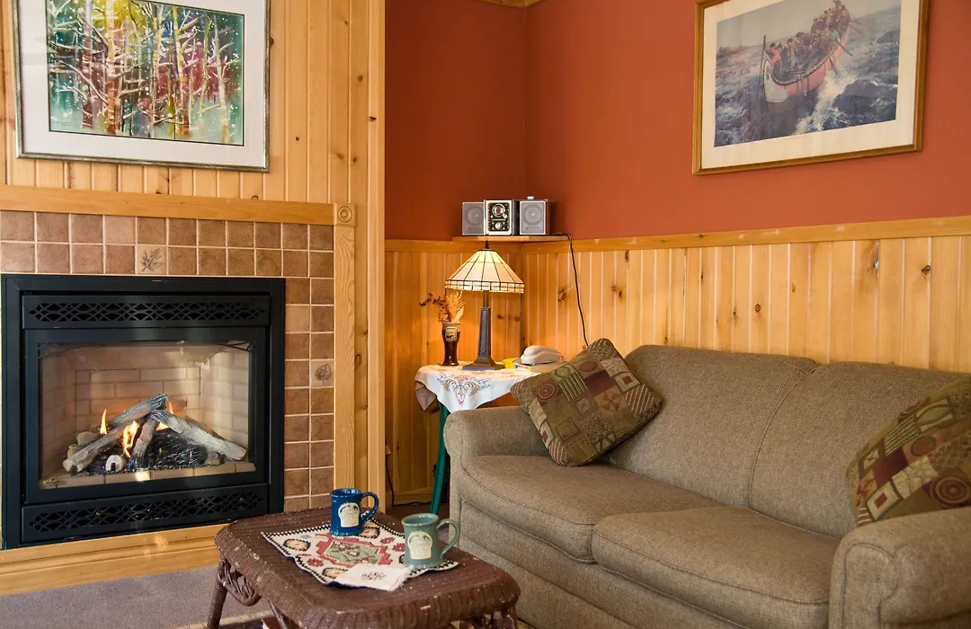 Poplar Creek Guesthouse-1