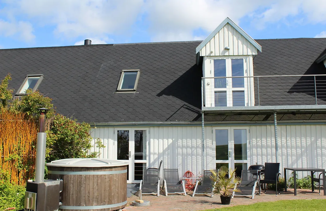Quistgaarden Bed & Breakfast-1