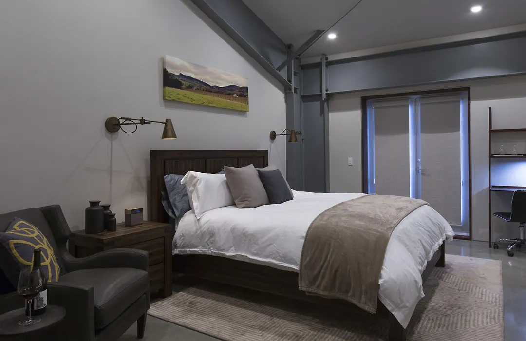 Bed And Barrel At Stonehouse Cellars-1