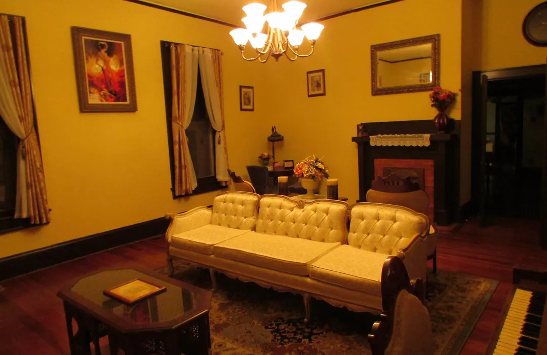 Whole Hearts Bed And Breakfast (Adults Only)-1