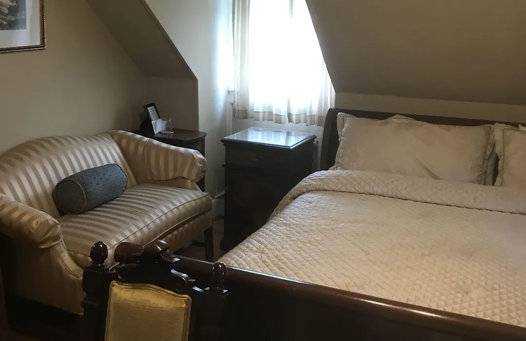 Edgewood Manor Inn Bed And Breakfast-1