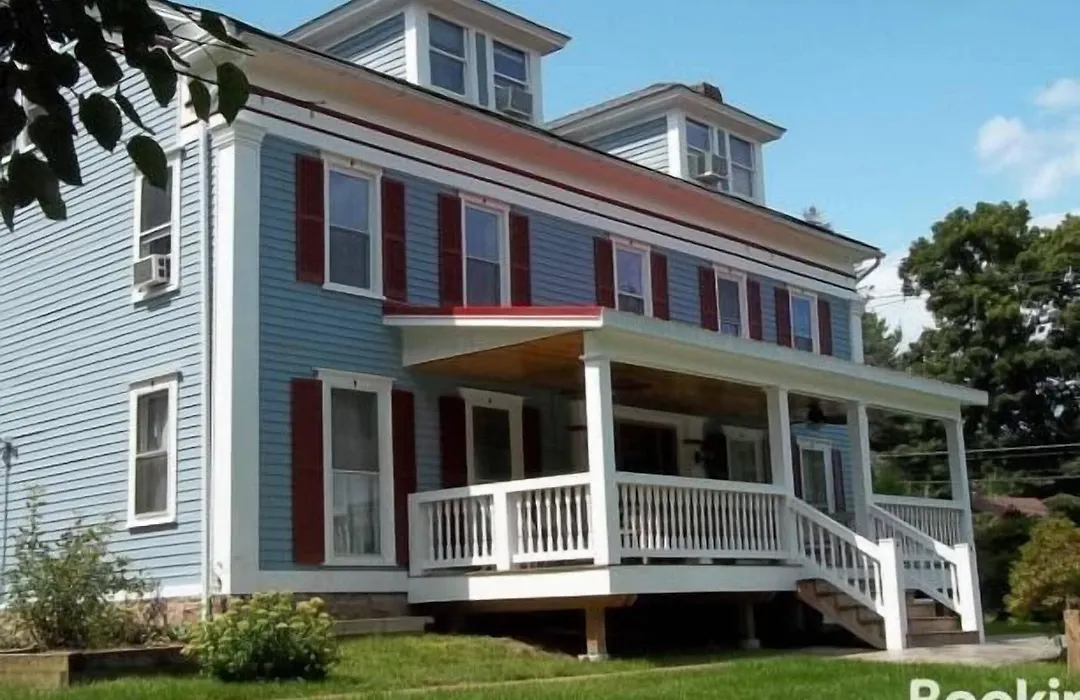 Tin Brook Bed & Breakfast-1