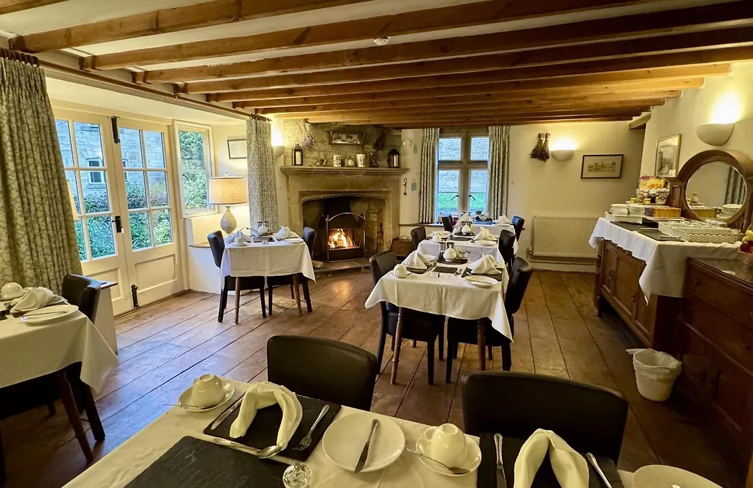 Guiting Guest House-1