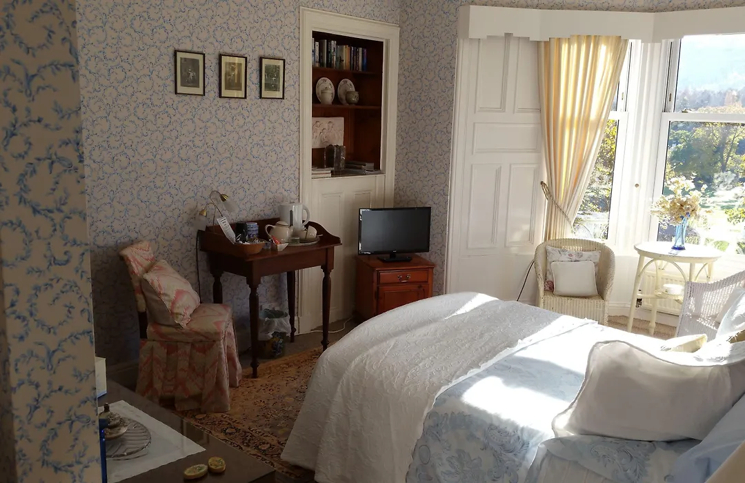 Woodburn House-1