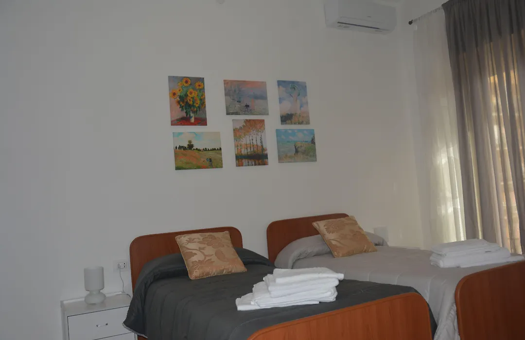 Art B&B-1
