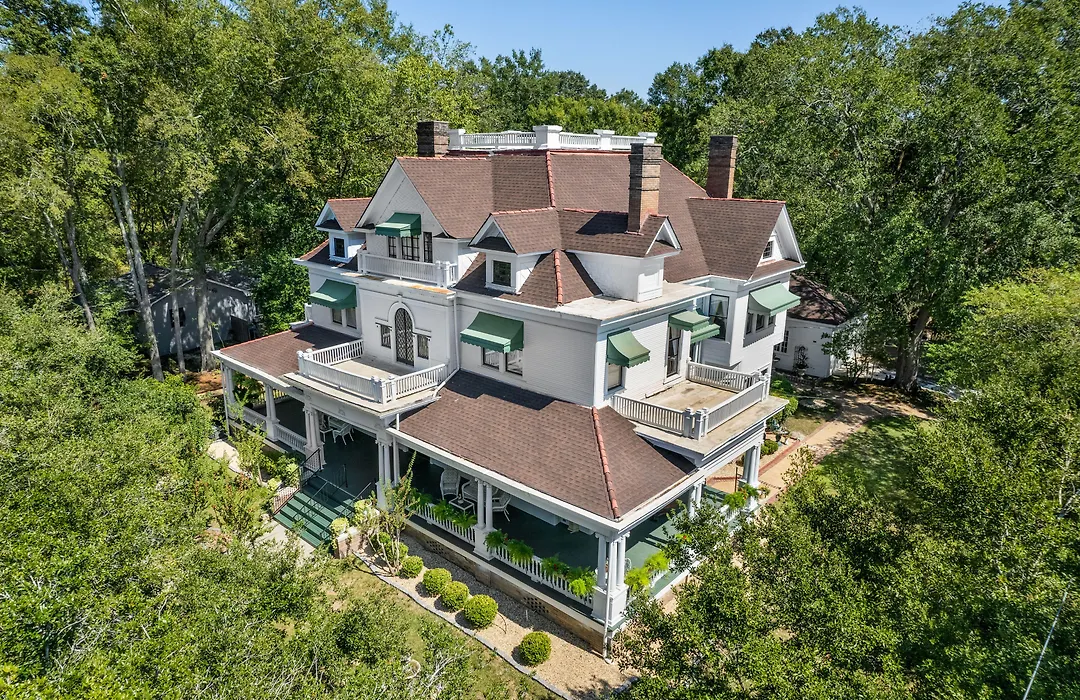 Ross Mansion Bed & Breakfast-1