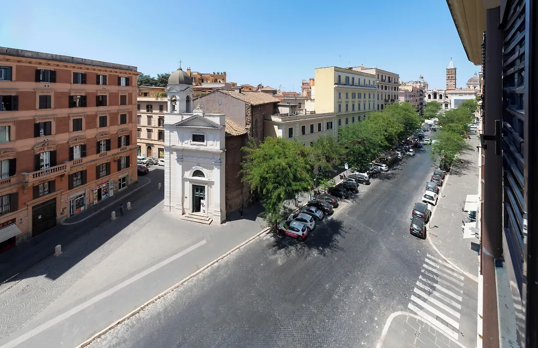 Maria Luxury Apartment-1