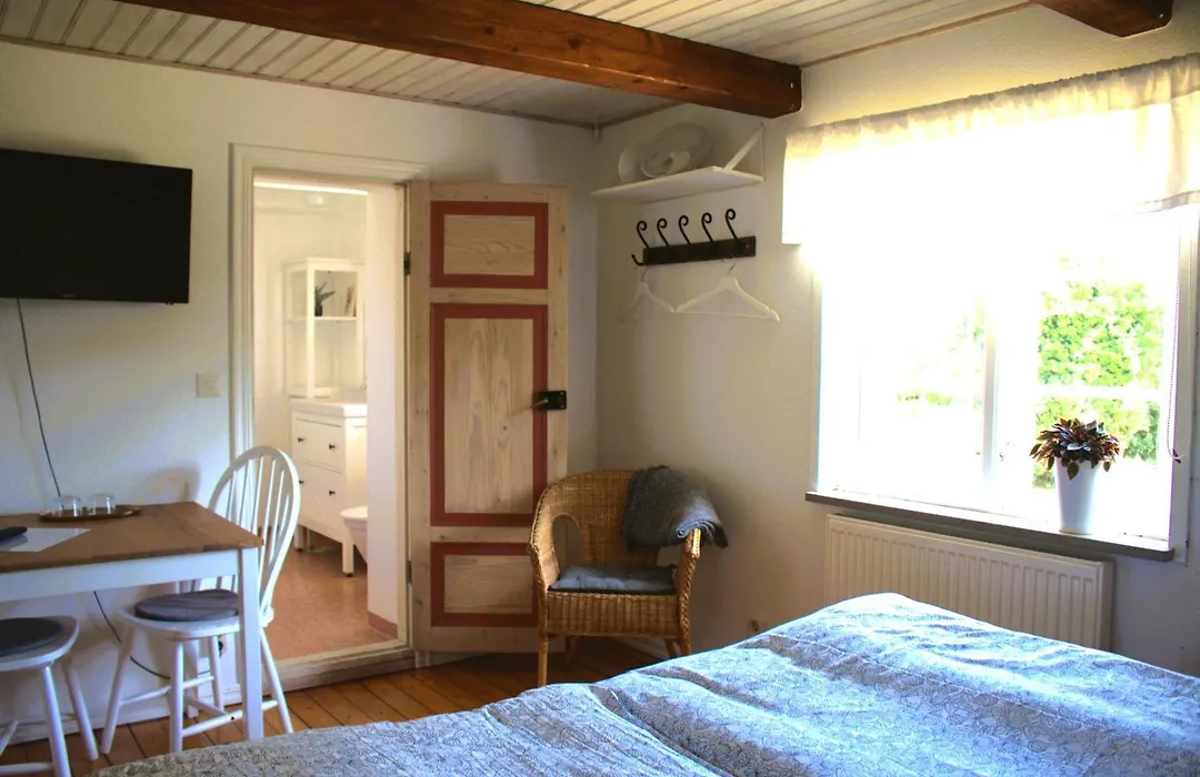 Landet Bed&Breakfast-1