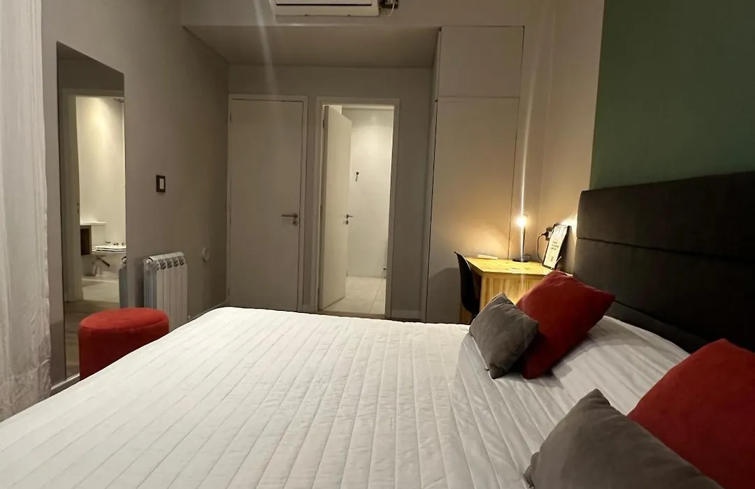 Huli B&B-1