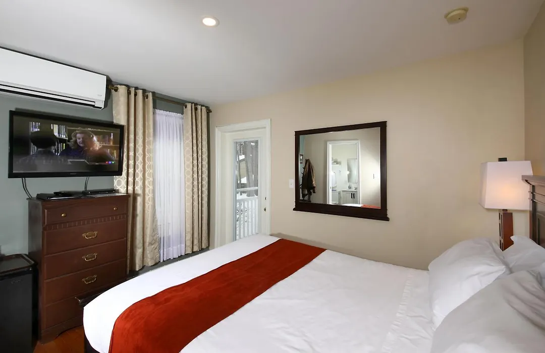 The Harbour House-1