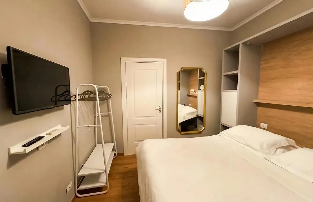 Gravina Suite Frattina-1