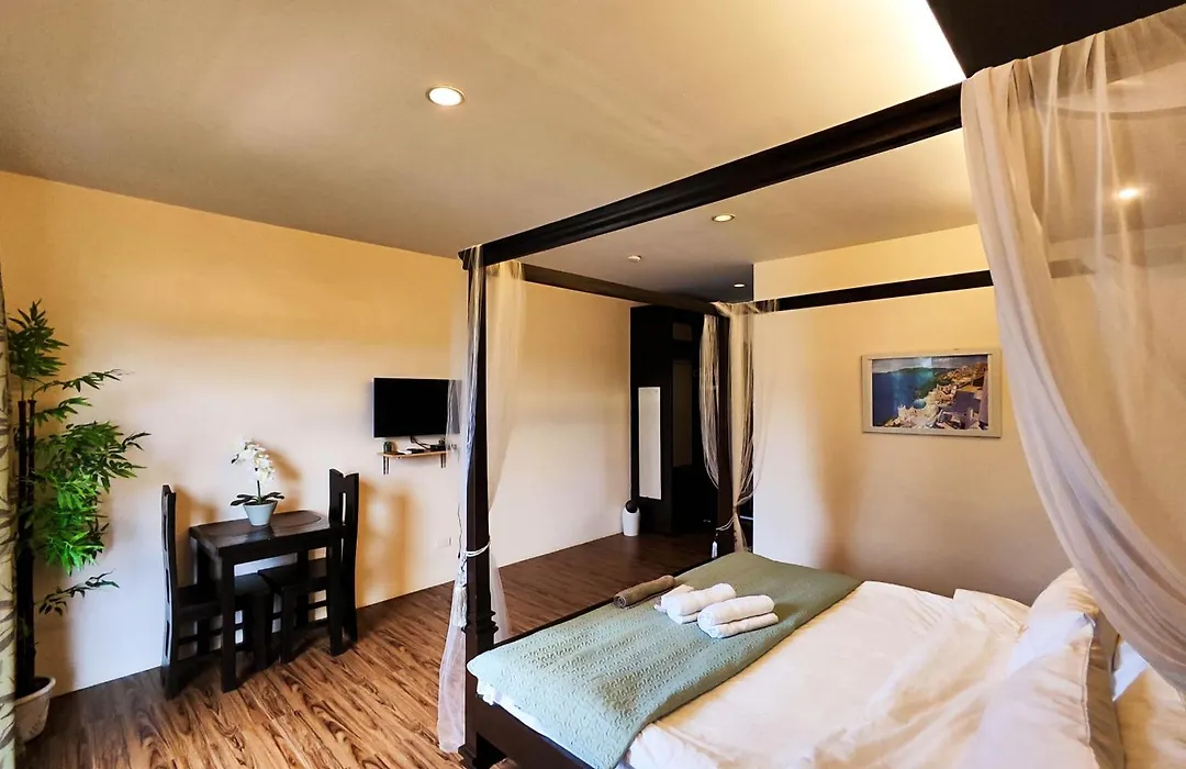 A&A Garden Suites-1