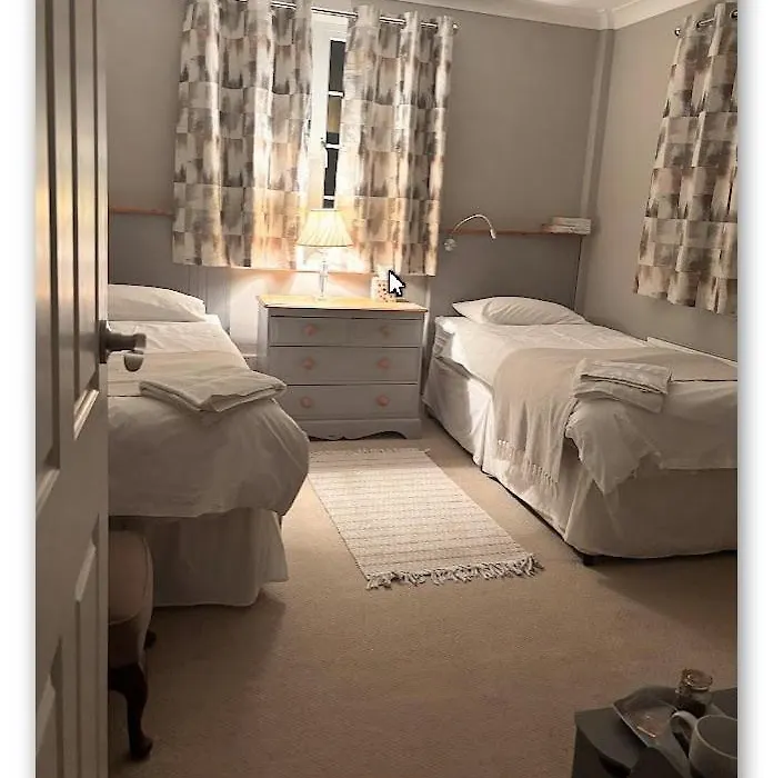 Silver Lodge Guest House-1