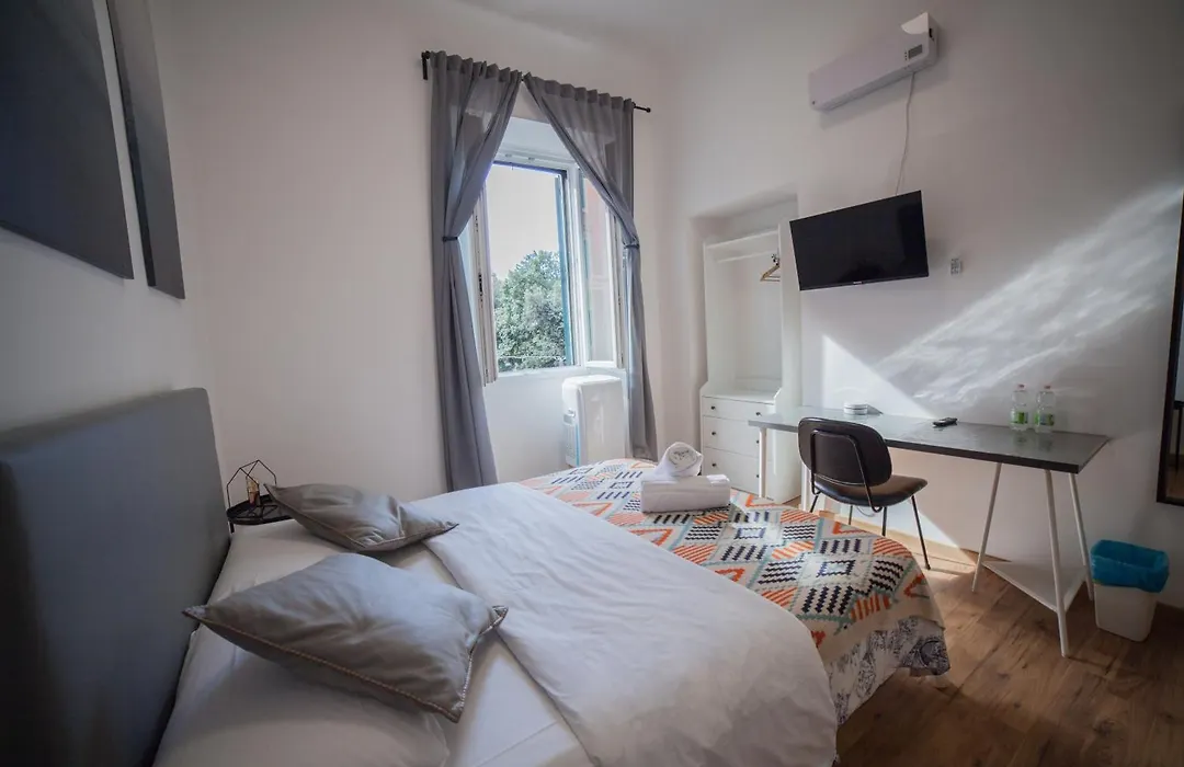 Cosmo Guesthouse-1