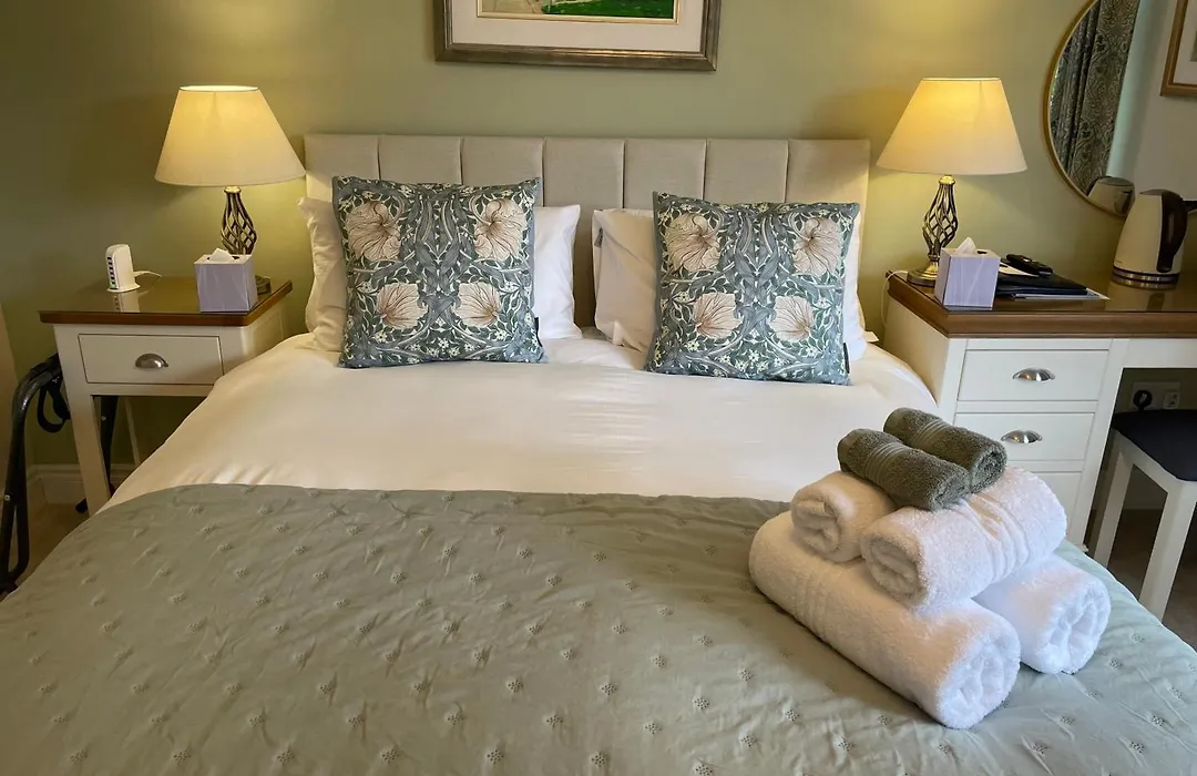 Castlecroft Bed And Breakfast-1