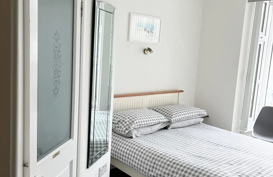 Westward B&B-1