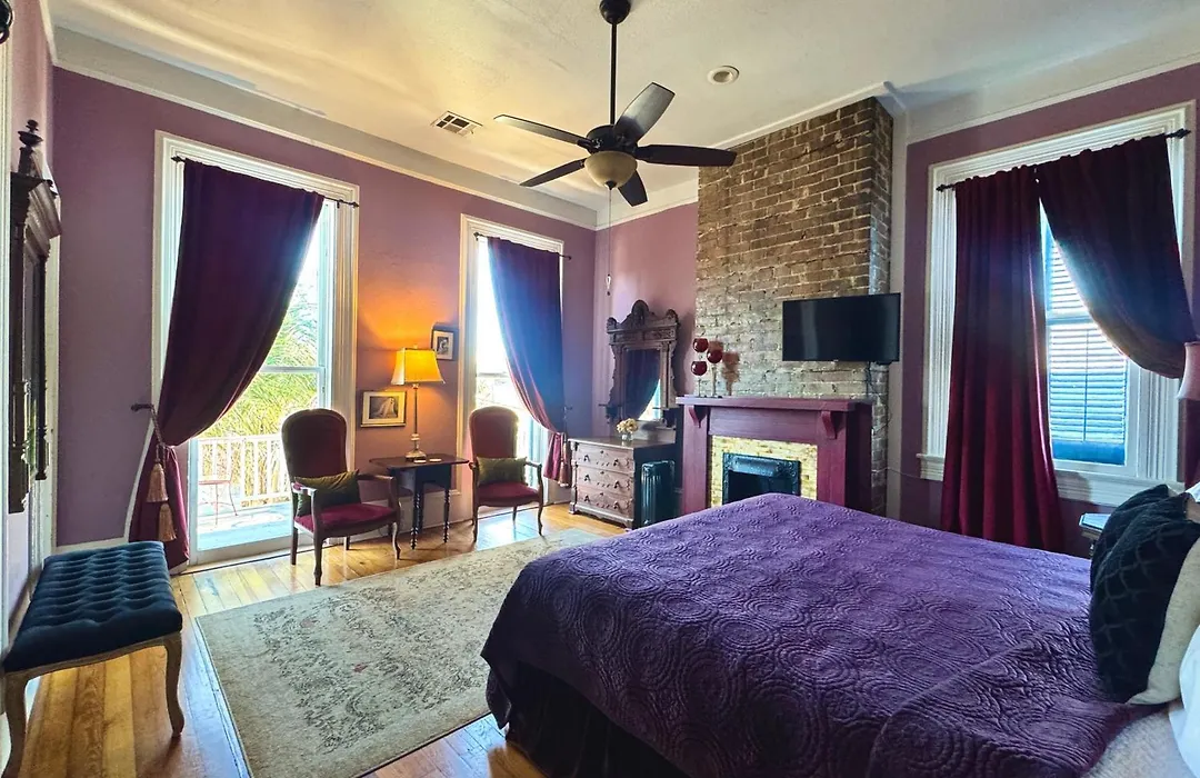 The Dragonfly Treme-Historic Guesthouse-Near French Quarter-1