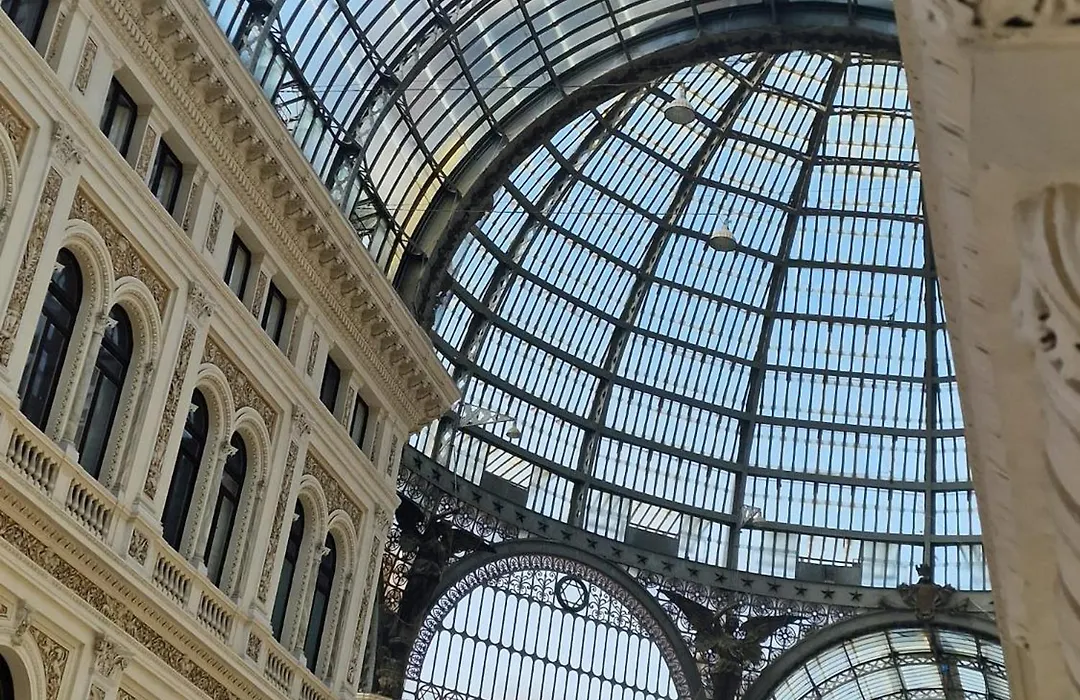 Suite Galleria Umberto I-1