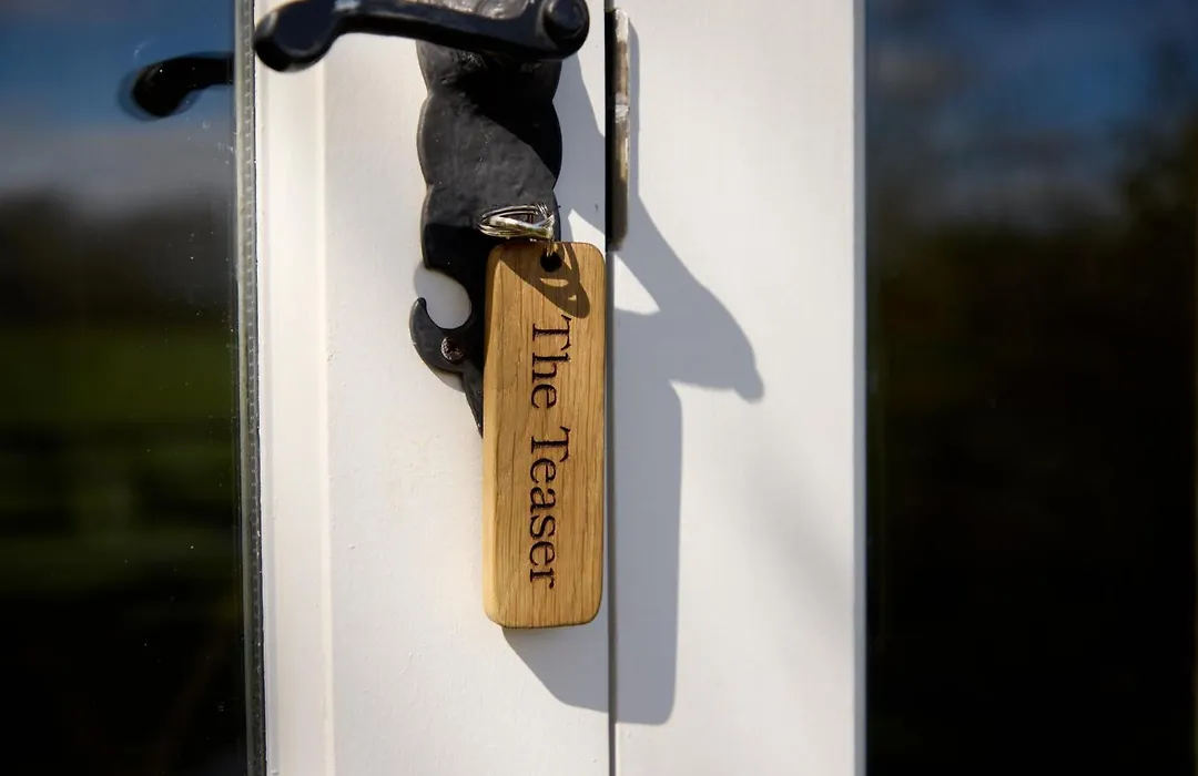 Great Ashley Farm Holiday Cottage & Shepherds Huts-1