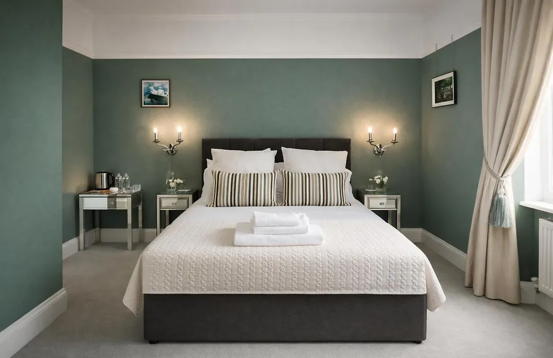 Ferndale Lodge-1