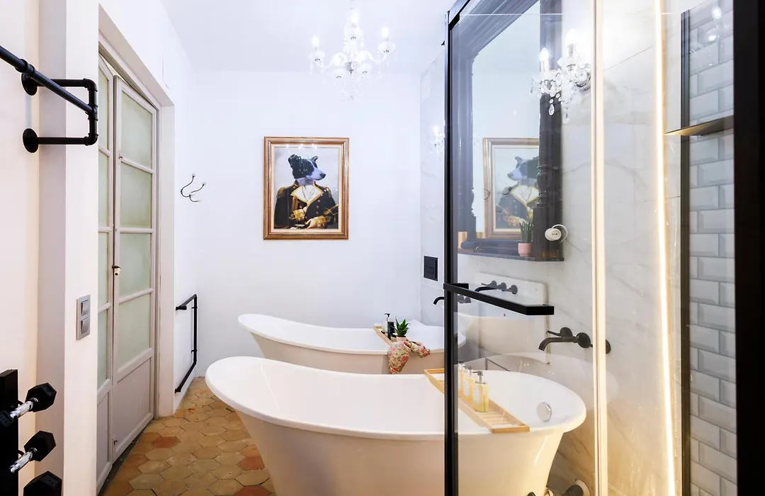 Dog Admiral - Urban Guest House-1