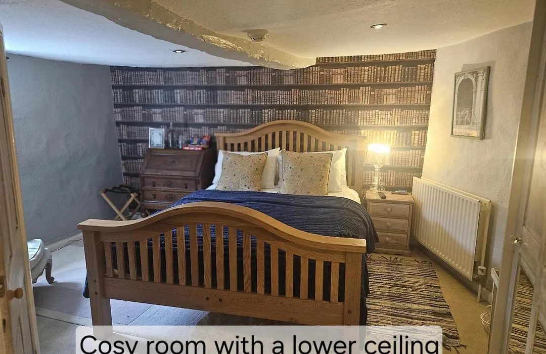 Cotswold Gardens Bed And Breakfast-1