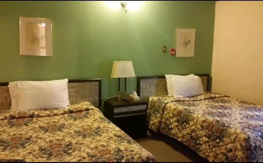 A Voyageur'S Guest House-1