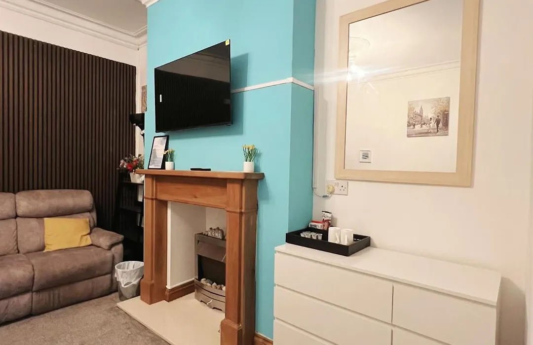 Ellies Guest House-1