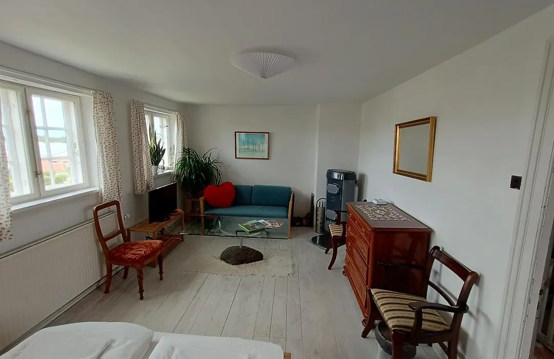 Aakirkeby Bed&Breakfast-1