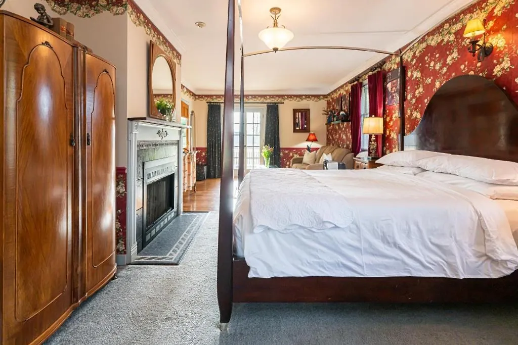 The Reynolds Mansion-1