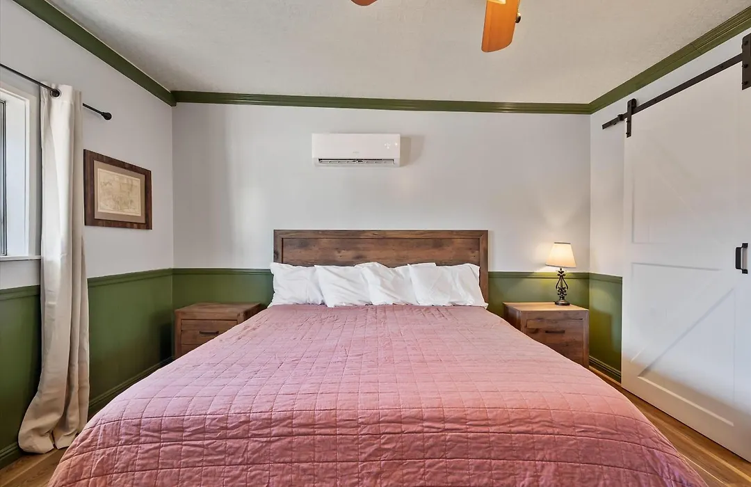 Sagebrush Inn-1