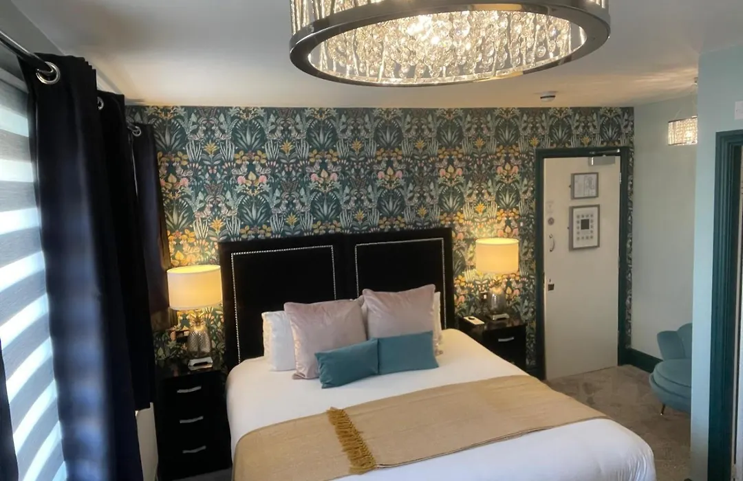 Sunnyside Guest House Southport - Winner Of Best B&B In The Country 2025-26-1