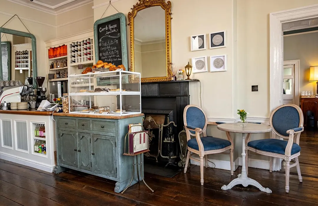 Corrib House Guest Accommodation-1
