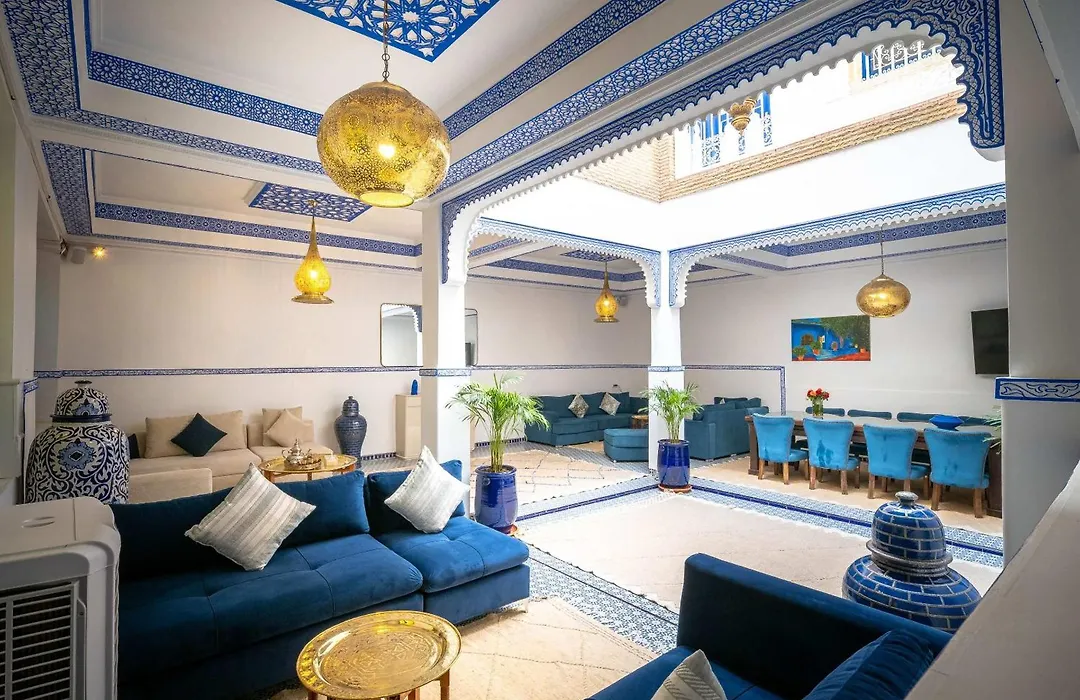 Riad Blue Eyes-1