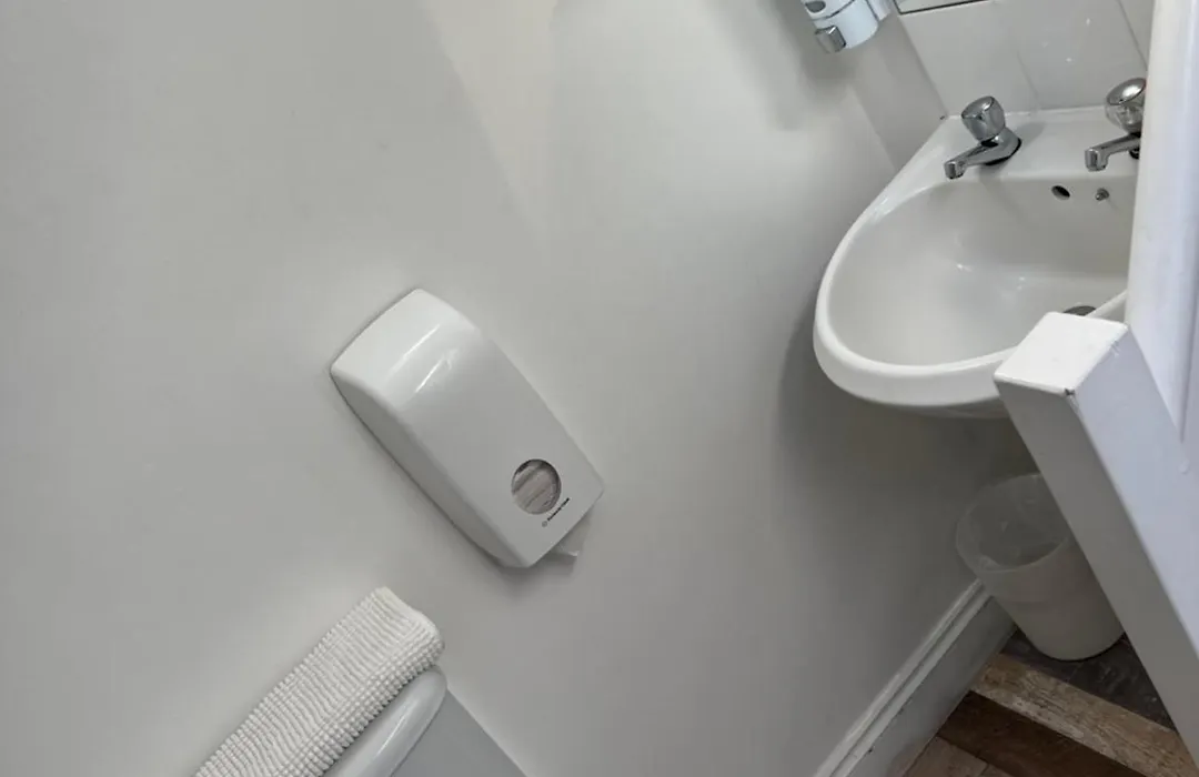 A & B Guest House Cambridge-1