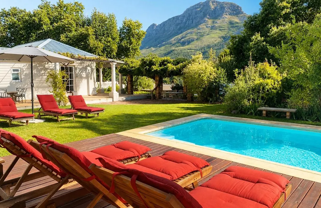 Banhoek Corner Guesthouse-1