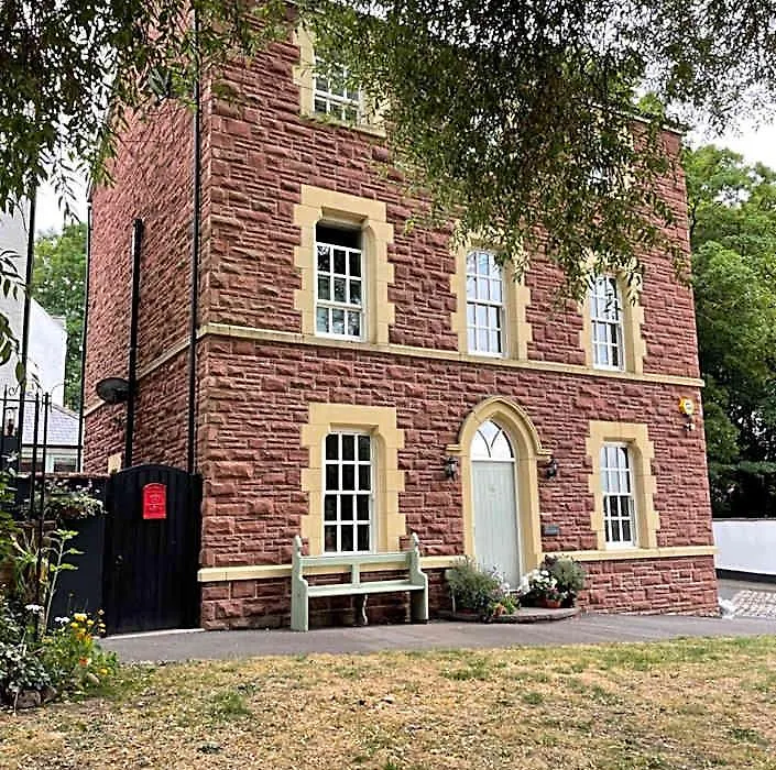 Ty Llew Lodge-1