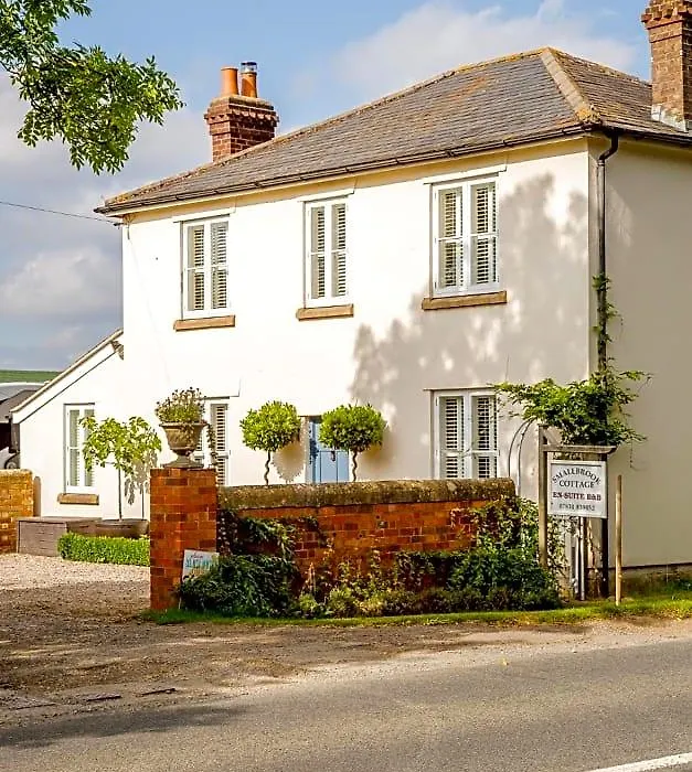 Smallbrook Cottage-1