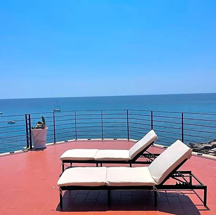Palace Blu Mare-1