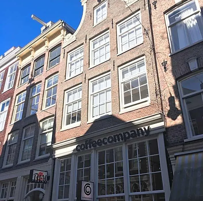 Nine Streets Inn-1