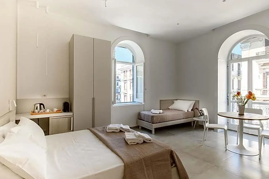 Lux Caracciolo-1